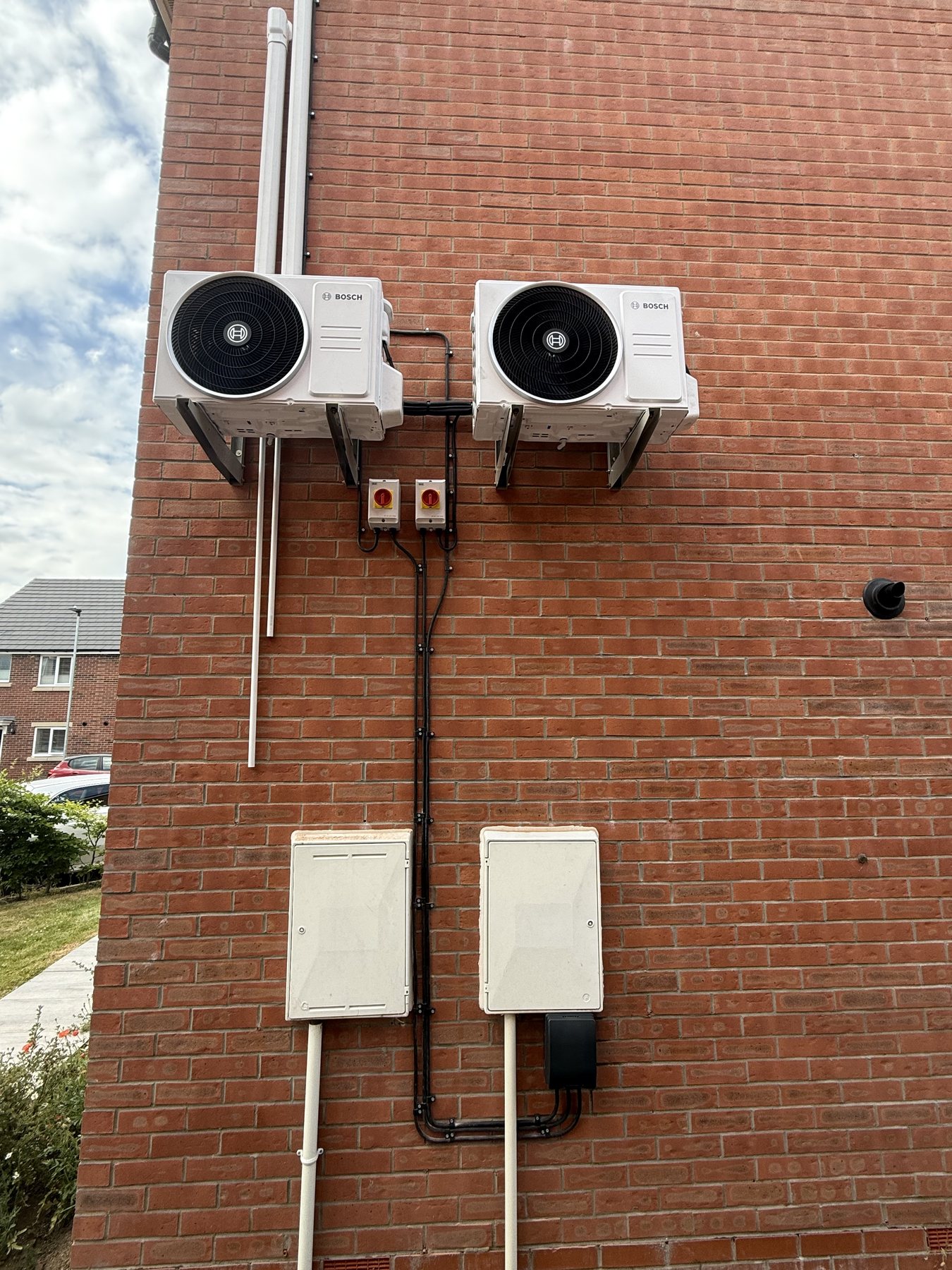 Dedicated electrical supplies for three air-conditioning condensers — Harrogate